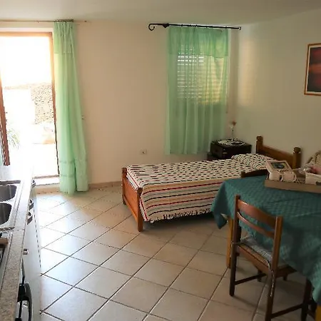 Apartment Sweet *
